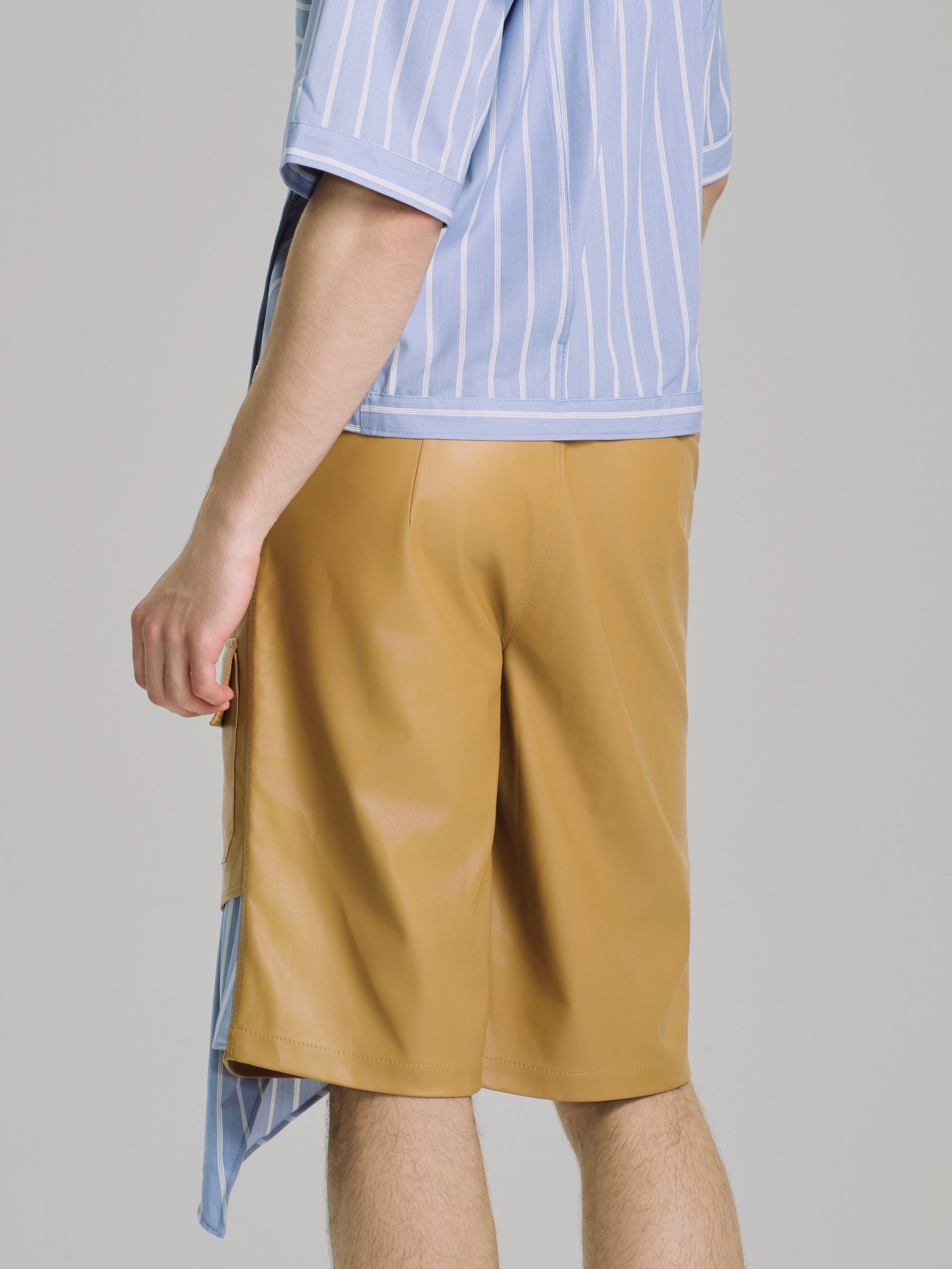 Bleu Ciel Nomade Asymmetric Short